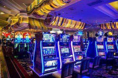 Compact bet slip and round history Mobile bet slip and history